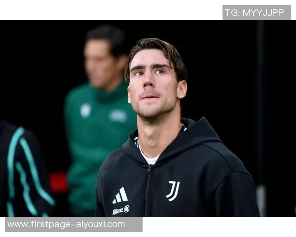 弗拉霍维奇的崛起与挑战：从天才少年到足球巨星的奋斗历程